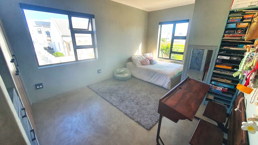 4 Bedroom Property for Sale in Shelley Point Western Cape